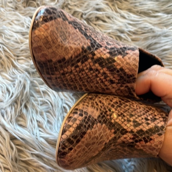 STELLA MCCARTNEY | DESIGNER ICONIC ROSE GOLD PINK SNAKE PRINT WOOD HEELS | 7.5 - Picture 9 of 10
